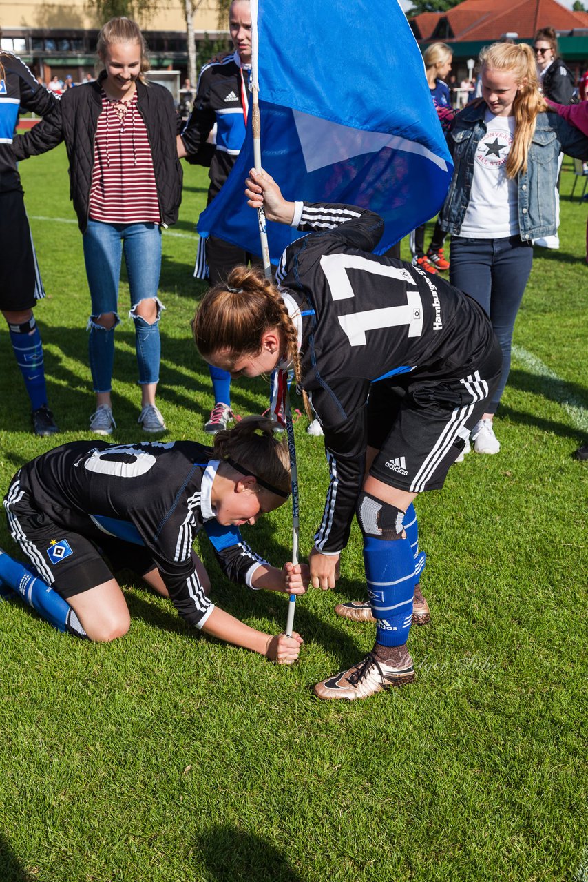 Bild 104 - wBJ SV Henstedt Ulzburg - Hamburger SV : Ergebnis: 0:2